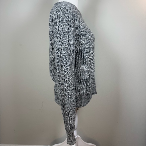 Banana Republic 100% Cotton Gray Textured Knit Crew Neck Sweater Size Small - Picture 5 of 8
